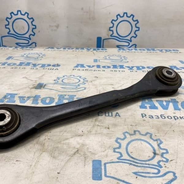 Рычаг поперечный нижний зад лев Audi A4 B8 08-16 (01) пробег 15к 8K0-501-529-L