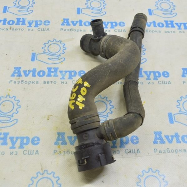 Патрубок охлаждения как на фото Audi A6 C7 12-14 2.0 (01) 8K0122293