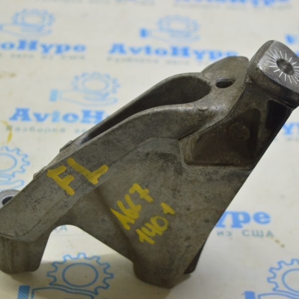 Кронштейн подушки двигателя левый Audi A6 C7 12-18 8k0199307c