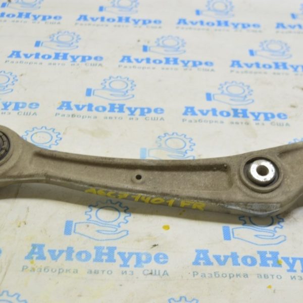 Рычаг нижний передний правый передний Audi A6 C7 12-18 (01) 8K0-407-156-C