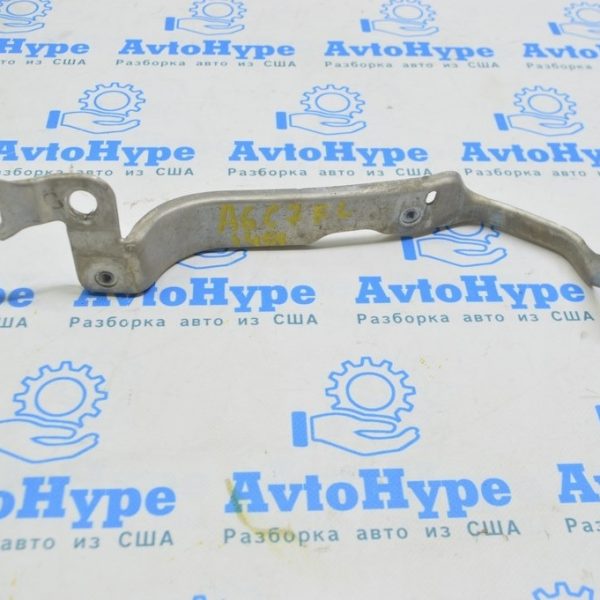 Кронштейн крыла правый Audi A6 C7 12-18 малый 4G0-807-592-B