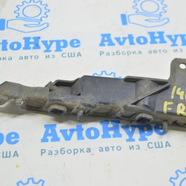 Крепление переднего бампера на крыле правое Audi A6 C7 12-18 4G0-807-284