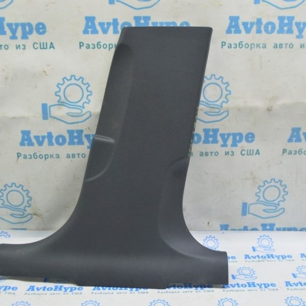 Накладка центральной стойки нижняя правая Audi A6 C7 12-18 черн 4G0-867-240-A-4PK