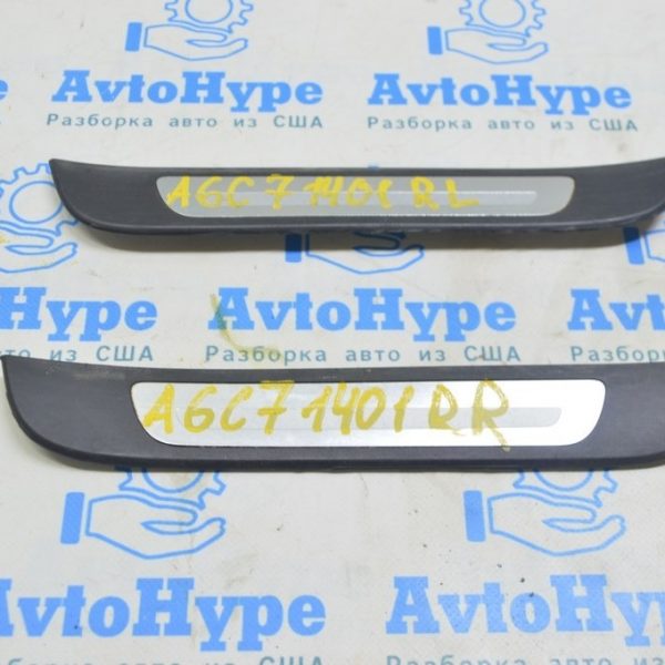 Накладка порога вненш задняя правая Audi A6 C7 12-18 черн, с хромом 4G0-853-376-9B9