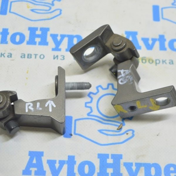 Петля двери нижняя задняя левая Audi A6 C7 12-18 4G0-831-401-A