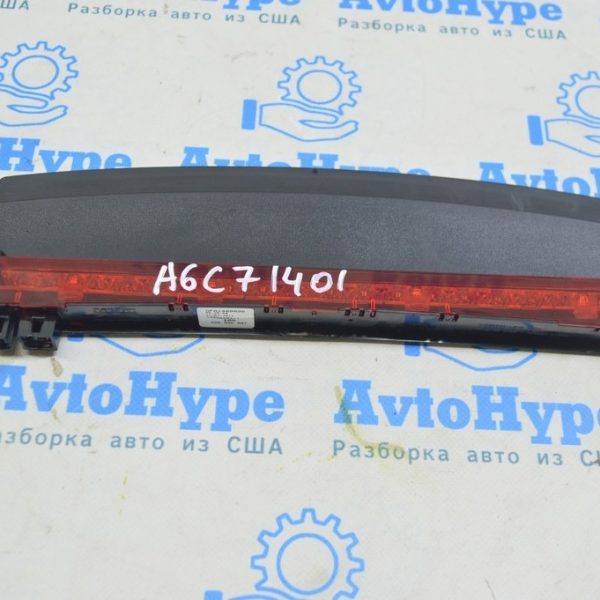Стоп сигнал  Audi A6 C7 12-15 дорест (01) 4G5945097