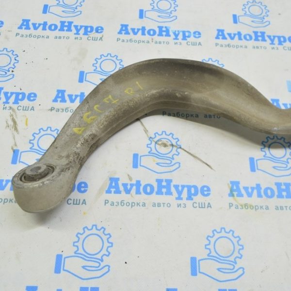 Рычаг поперечный верхний задний левый Audi A6 C7 12-18 (01) 8K0-505-324-H