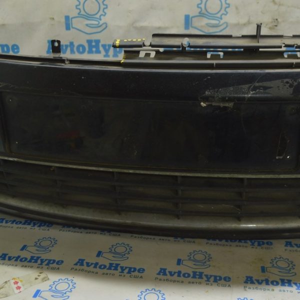 Решетка переднего бампера центр Audi A8 D3 03-09 4E0807667A 3FZ