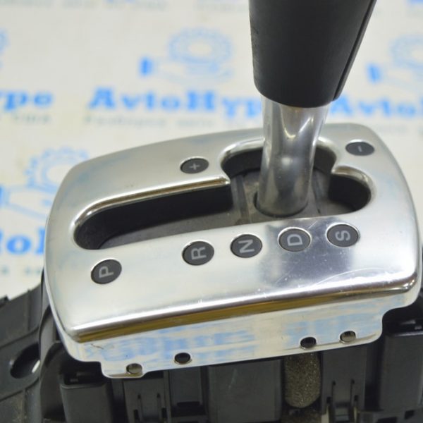 Накладка шифтера АКПП Audi A8 D3 03-09 алюминий 4E1713111E 3Q7