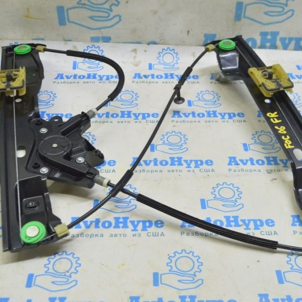 Стеклоподъемник с мотором перед прав Ford Focus mk3 11-18 CM5Z-5823200-B