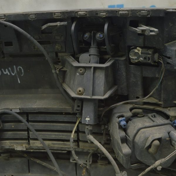 Форсунка омывателя фар прав Audi A8 D3 03-09 4E0955966A