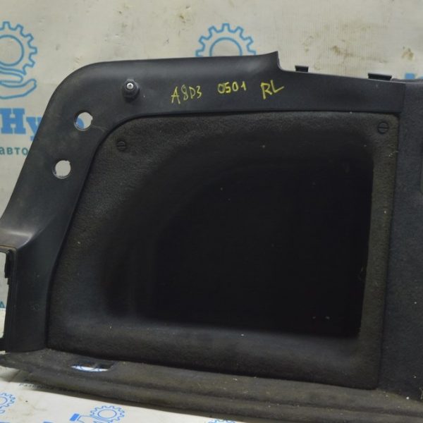 Карман обшивки арки лев Audi A8 D3 03-09 черн 4E0863475  9X7