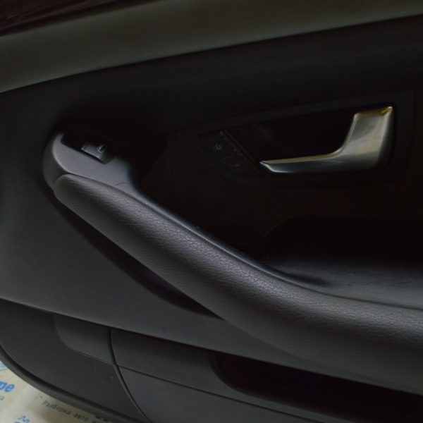 Кнопка блокировки двери перед прав Audi A8 D3 03-09 4E0-962-126-5PR