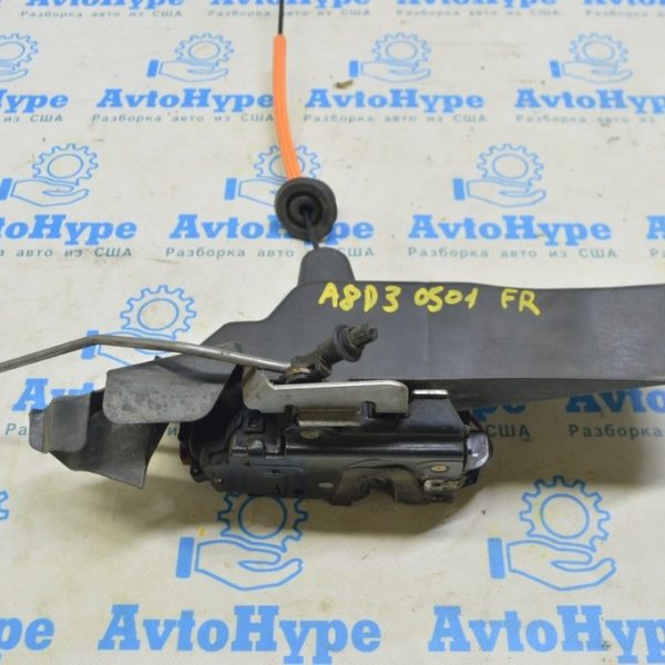 Замок двери перед прав Audi A8 D3 03-09 4E1837015