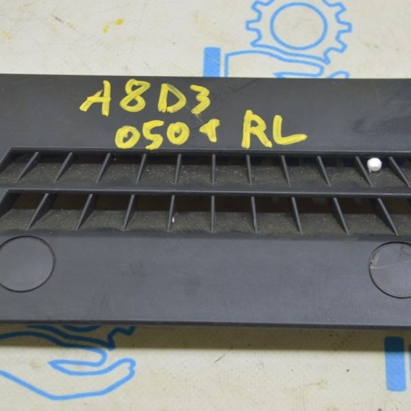 Дефлектор воздуховода ноги зад лев Audi A8 D3 03-09 черн 4E0819623