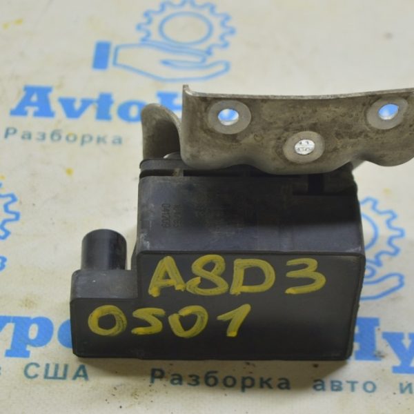 Блок клапанов пневмоподвески Audi A8 D3 03-09 (01) 4E0616014