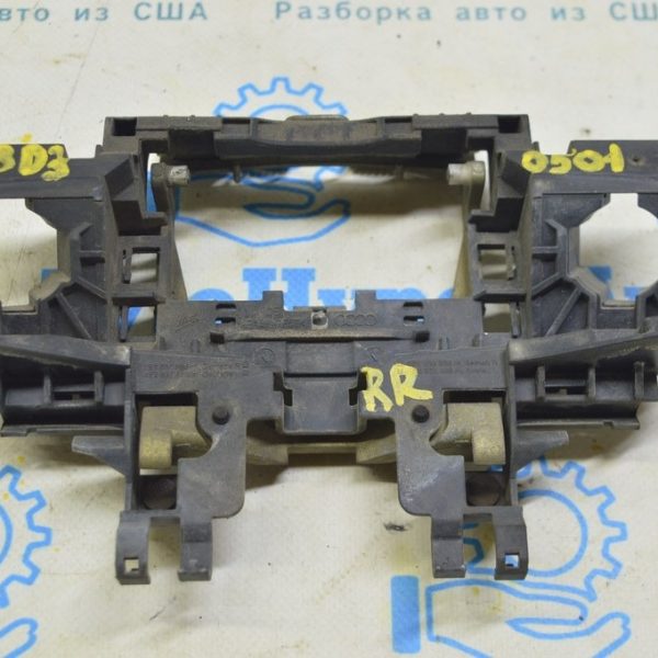 Механизм ручки двери зад прав Audi A8 D3 03-09 4E0839886E