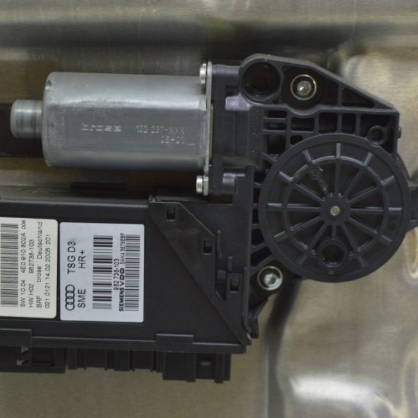 Стеклоподъемник мотор зад прав Audi A8 D3 03-09 4E0959802D