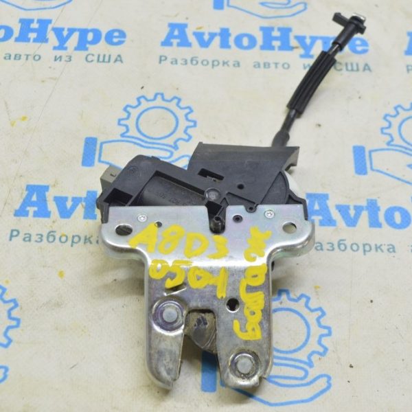 Замок двери багажника Audi A8 D3 03-09 4F5827505D