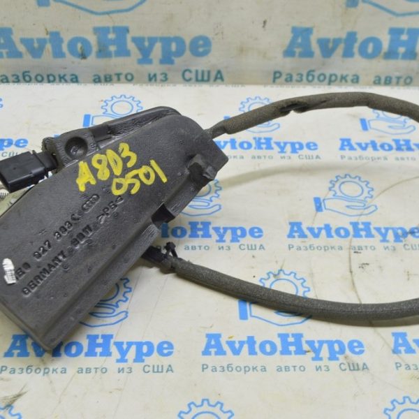 Доводчик замка крышки багажника Audi A8 D3 03-09 с ответной частью замка 4E0827383D