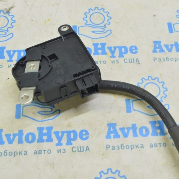 Клемма АКБ минус Audi A8 D3 03-09 4E0971235B