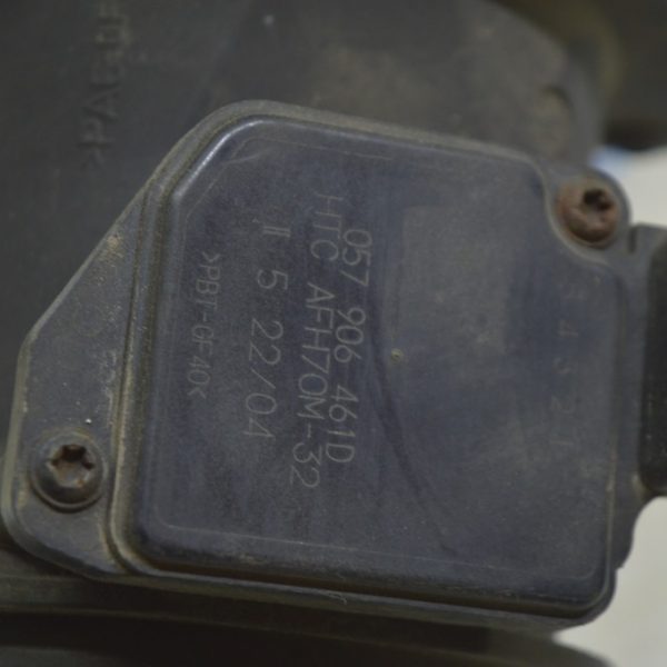 Расходомер воздуха Audi A8 D3 03-09 057906461D