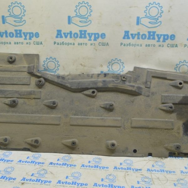 Защита днища средняя прав Audi A8 D3 03-09 long 4E0825206E