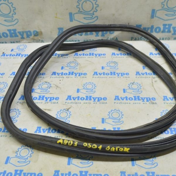 Уплотнитель (резина) двери багажника Audi A8 D3 03-09 4E0827705E