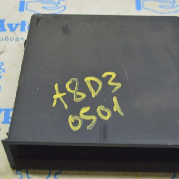 Карман бардачка Audi A8 D3 03-09 черн 4E0862639