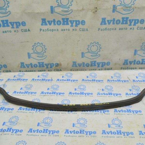 Уплотнитель решетки дворников Audi A8 D3 03-09 4E0-805-415-B