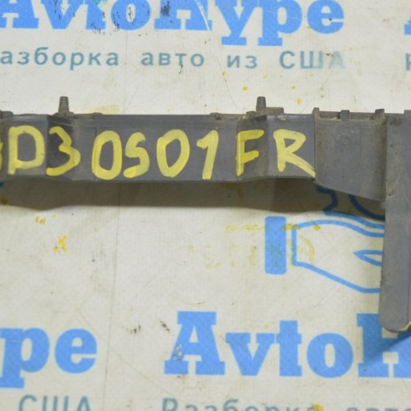 Крепление переднего бампера правое Audi A8 D3 03-09 (01) надлом 4E0807284B