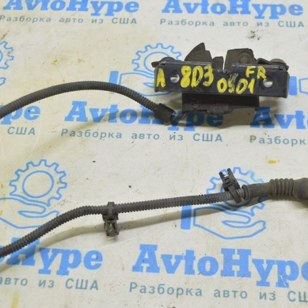 Замок капота правый Audi A8 D3 03-09 с датчиком 4E0823509E