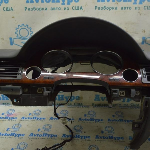 Дефлектор воздуховода перед панели левый Audi A8 D3 03-09 черн 4E0820901H 6PS