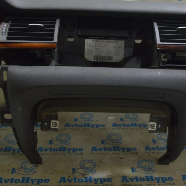 Дефлектор воздуховода перед панели центр левый Audi A8 D3 03-09 черн 4E0820951H 6PS