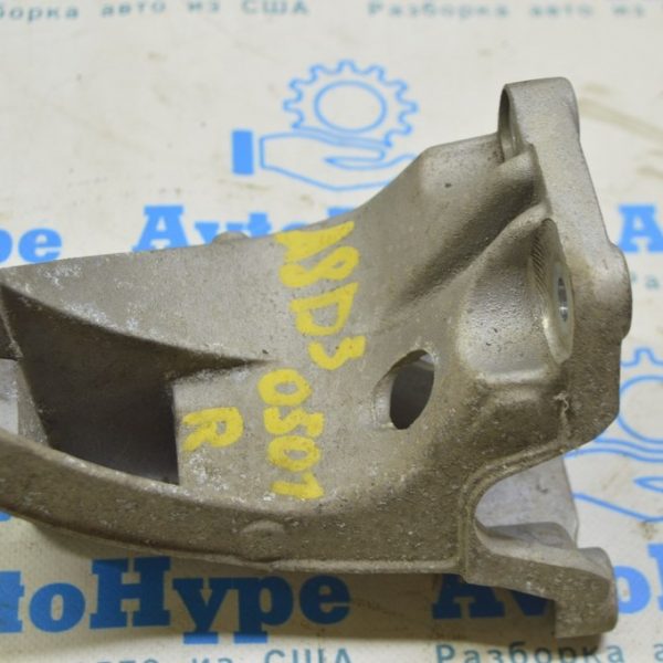Кронштейн подушки двигателя правый Audi A8 D3 03-09 3.0 4E0199308BF