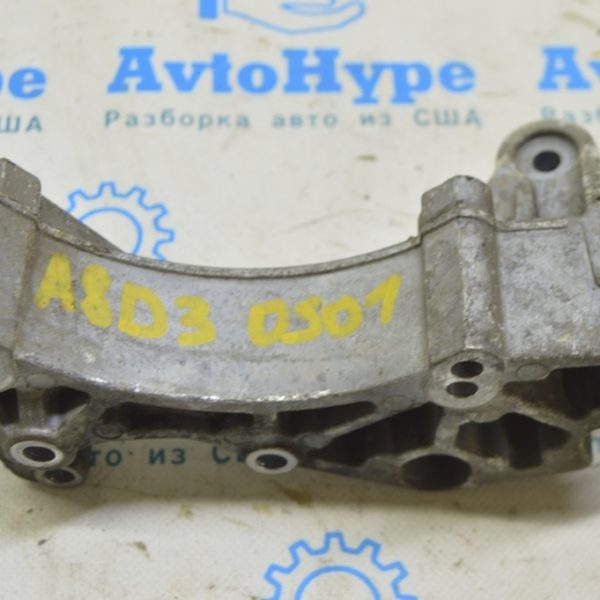 Кронштейн генератора Audi A8 D3 03-09 06C903143E