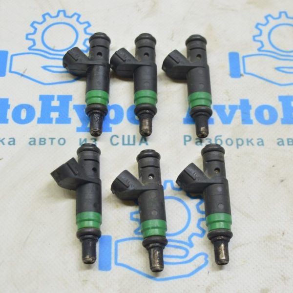 Форсунка (распылитель) Audi A8 D3 03-09 3.0 06C133551