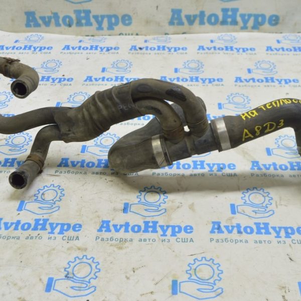 Шланг системы охлаждения Audi A8 D3 03-09 на теплообменник 4E0121447P