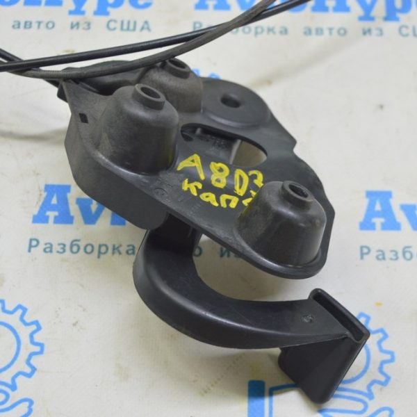 Ручка открытия замка капота салонная Audi A8 D3 03-09 черн 4E1823533E 4PK