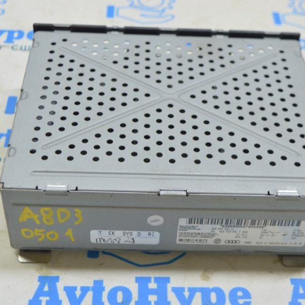 Магнитофон радио Audi A8 D3 03-09 (01) BECKER 4E0035541E