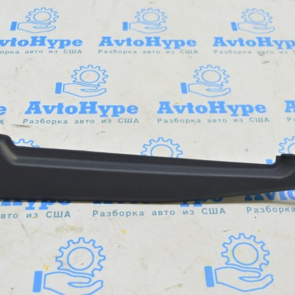 Накладка передней стойки центр правая Audi A8 D3 03-09 черн 4E0868204B 6PS