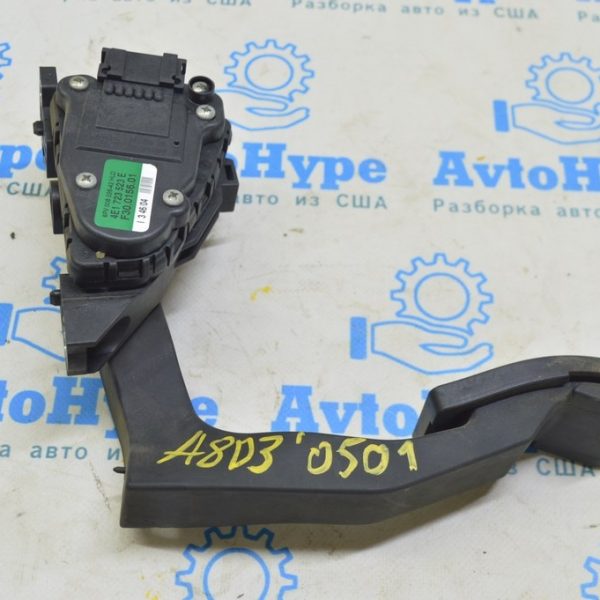 Педаль газа Audi A8 D3 03-09 4E1723523H