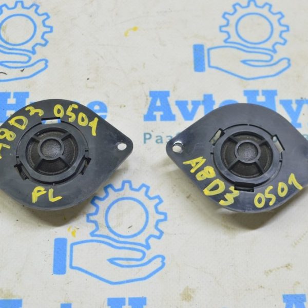 Динамик пищалка перед торпеды прав Audi A8 D3 03-09 4E0035411B