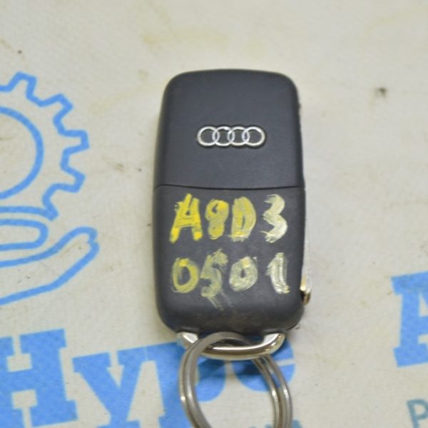 Ключ Audi A8 D3 03-09 3 кнопки (01) потерт 4E0837220H INF