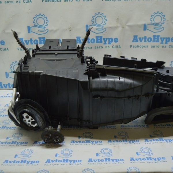 Мотор вентилятор печки Audi A8 D4 10-17 4H1820021B