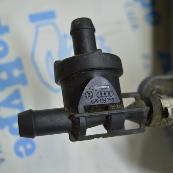 Клапан вакуумный на воздуховоде 4.2 Audi A8 D4 10-17 (01) 079133783BB 079133753
