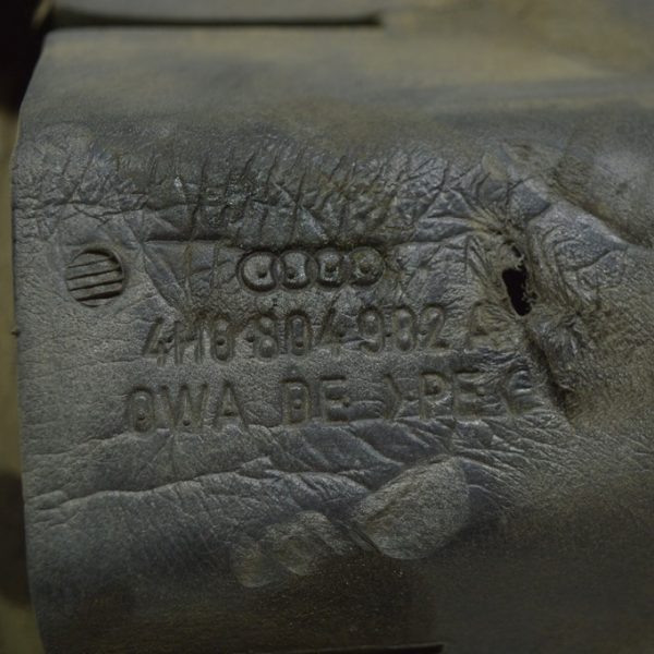 Изоляция амортизатора зад прав Audi A8 D4 10-17 (01) 4H0804982A