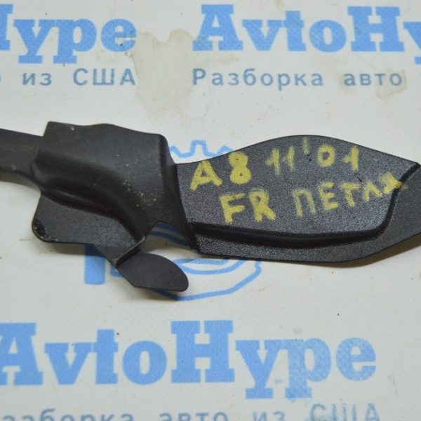 Накладка петли капота правая Audi A8 D4 10-17 4H0823316C