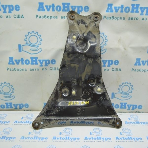 Кронштейн топливного бака Audi A8 D4 10-17 4H0201781C
