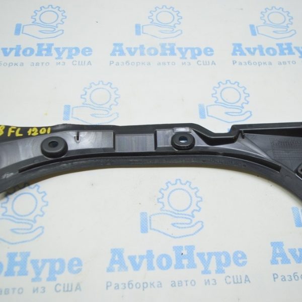 Защита накладка решетки дворников левая Audi A8 D4 10-17 4H0823745C